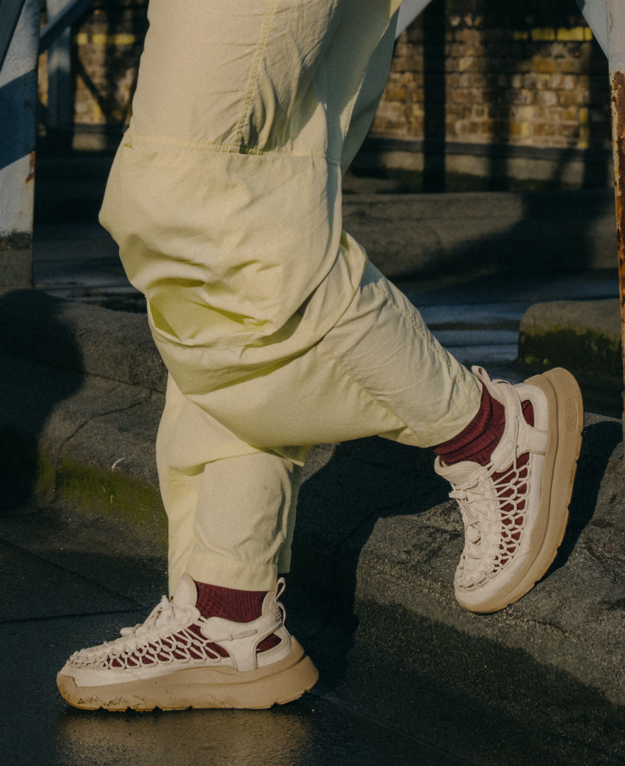 Women's UNEEK WK Sneaker | Black/Black - Image 9