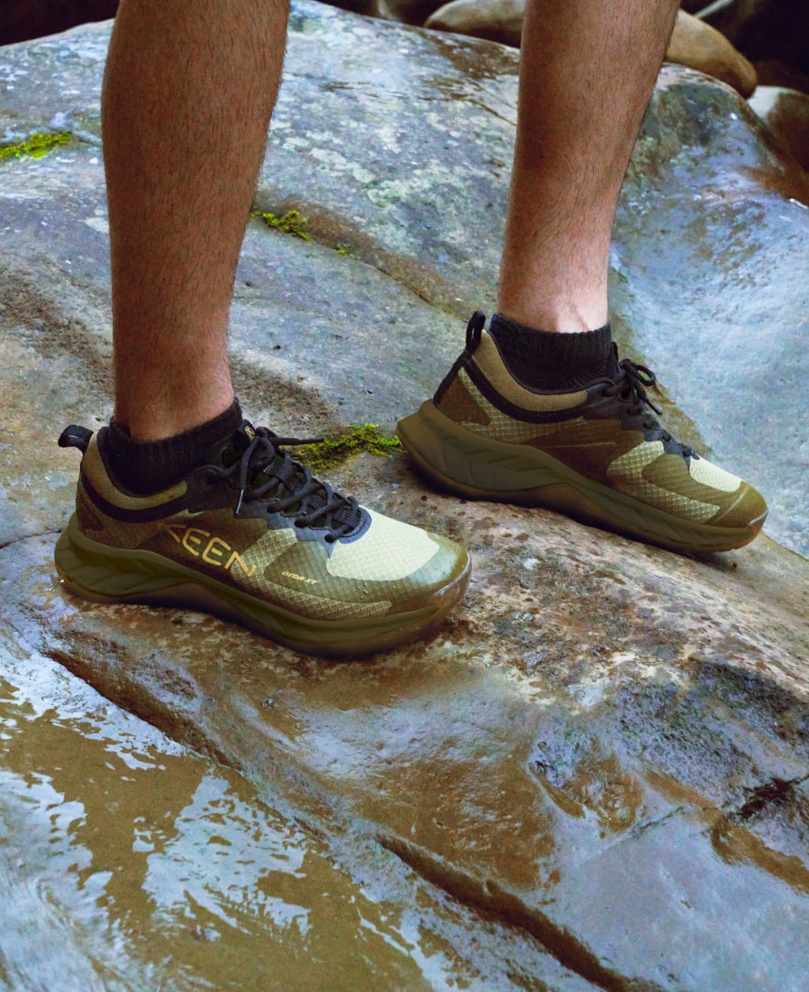 Men's Versacore Waterproof Shoe | Bronze Green/Black - Image 9